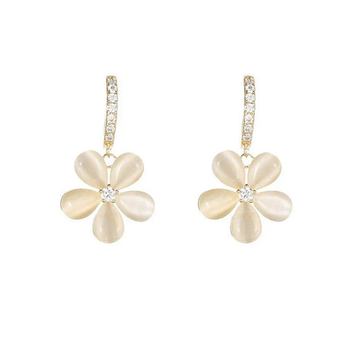 Ignatia Bellastra Earrings | Gold